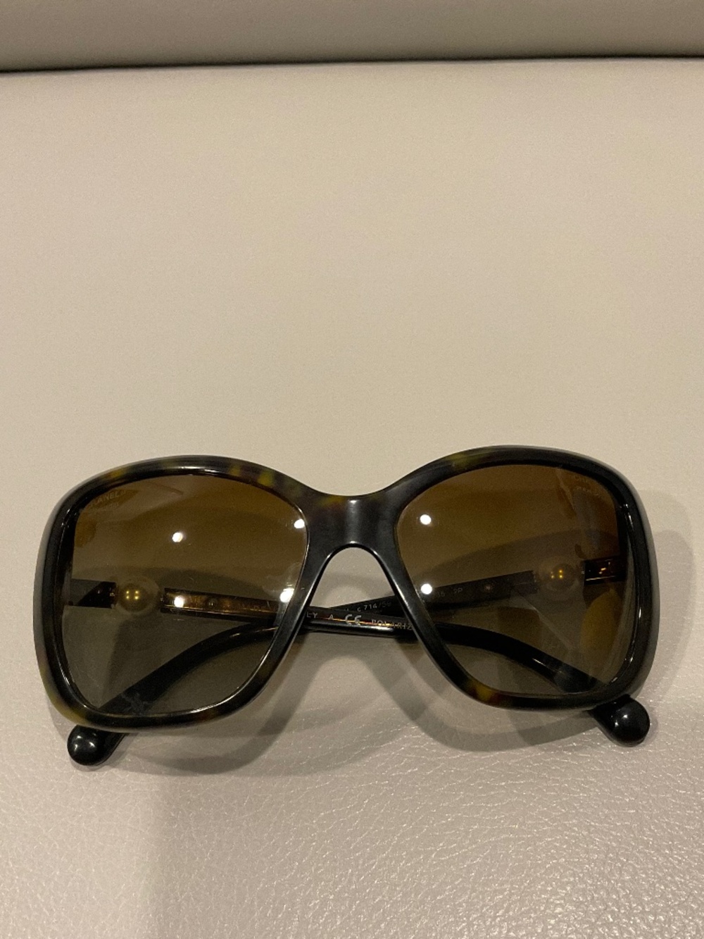 Chanel 5303-H Pearl CC Polarized Sunglasses Tortoise Brown Made in Italy